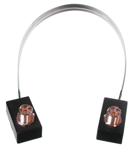 MGC50 DIAMOND CABLE PASACABLE PLANO PARA VENTANA MGC50 50 CM 50 OHM FRECUENCIA DC-1500 MHz