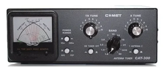 Comet CAT-300 | 1,8 – 56 MHz | 300 W PEP | Red T | Medidor Cruz Retroiluminado